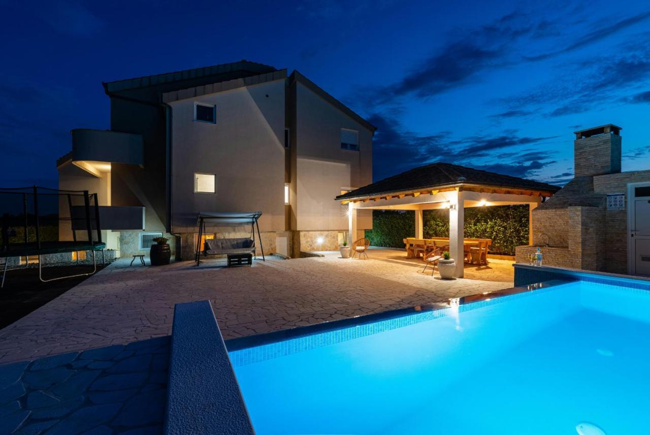 Villa Olive Garden Zadarvillas Pristeg Exterior foto