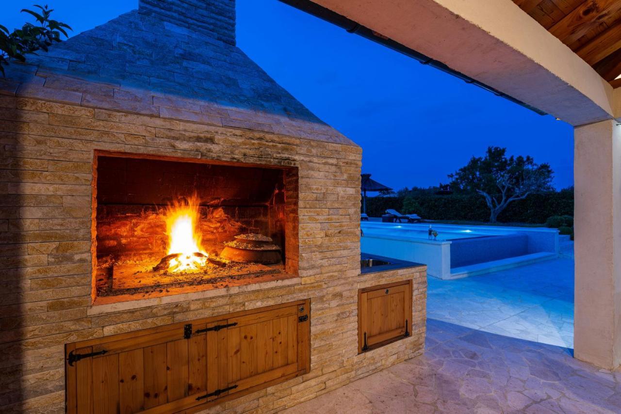 Villa Olive Garden Zadarvillas Pristeg Exterior foto